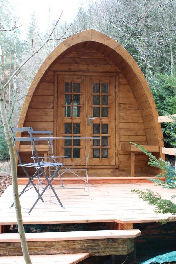 Les Cabanes De Labrousse Saint-Julien-Labrousse Habitación foto